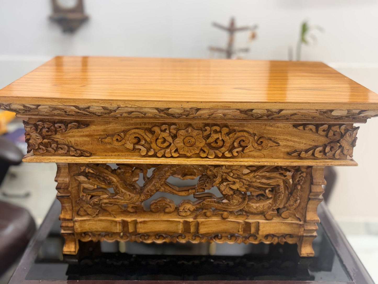 Tibtian Table 3 Side