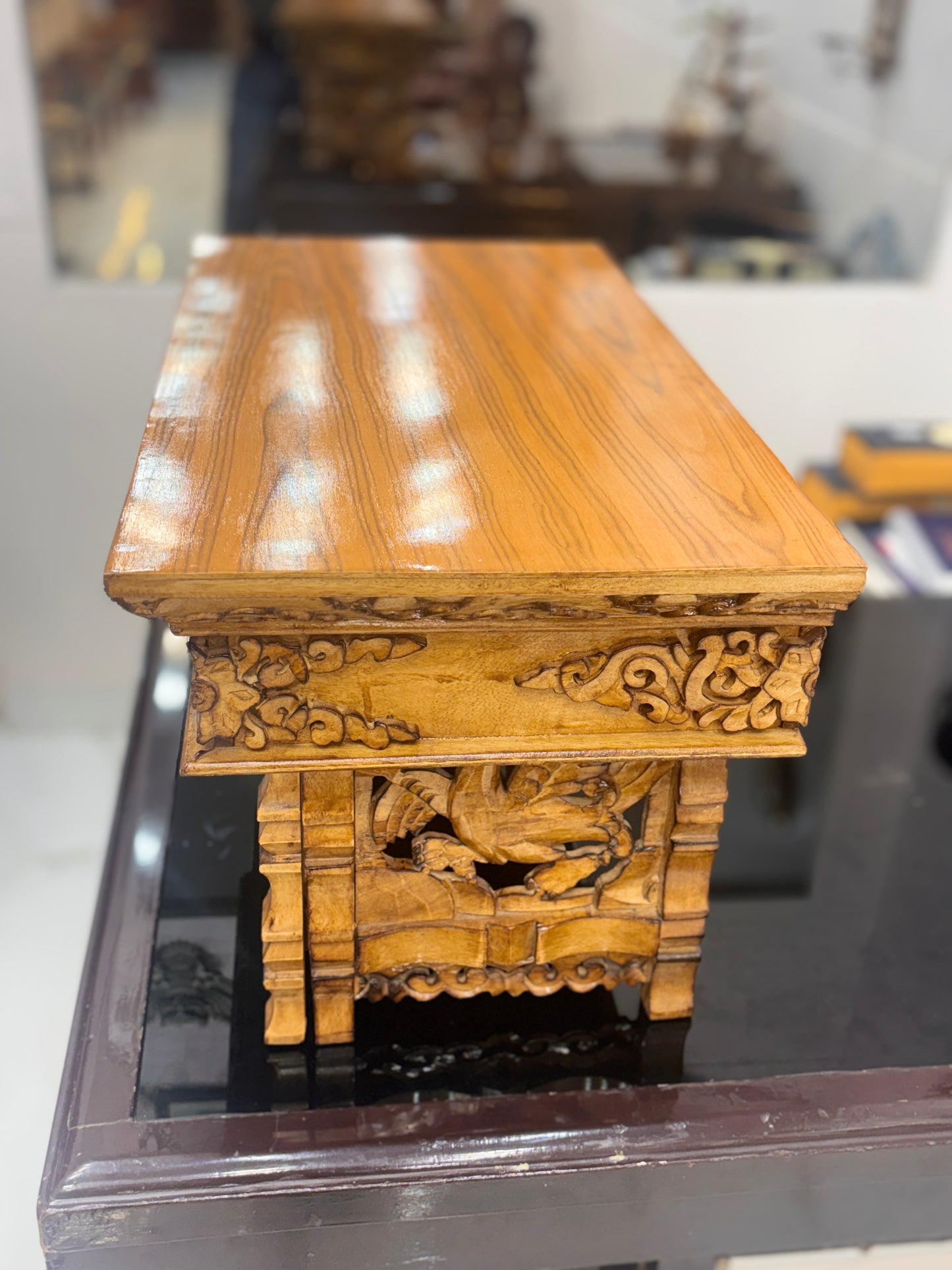 Tibtian Table 3 Side