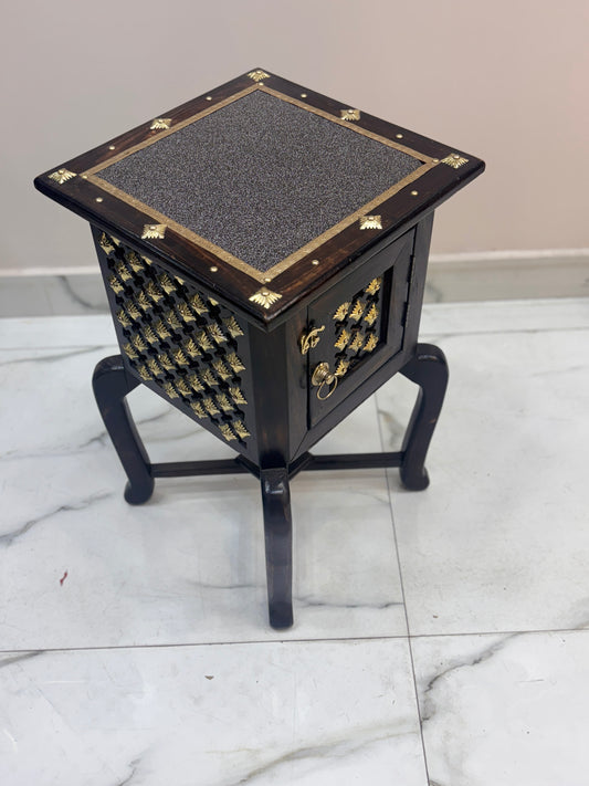 Antique Mangowood Planter Brass/Carving-Small