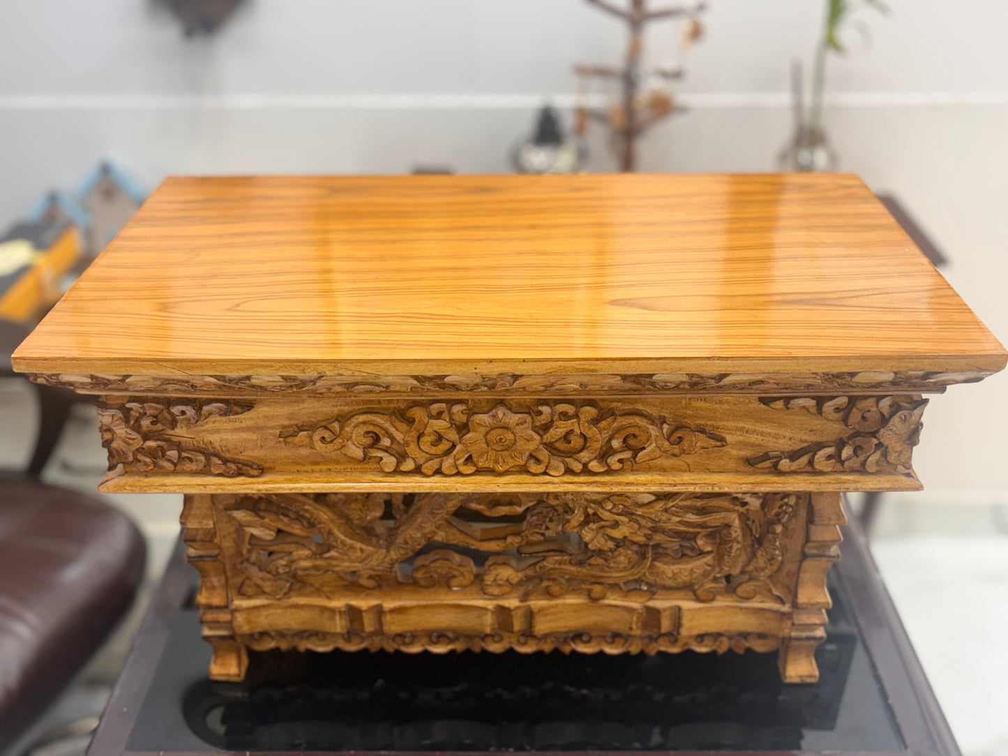 Tibtian Table 3 Side