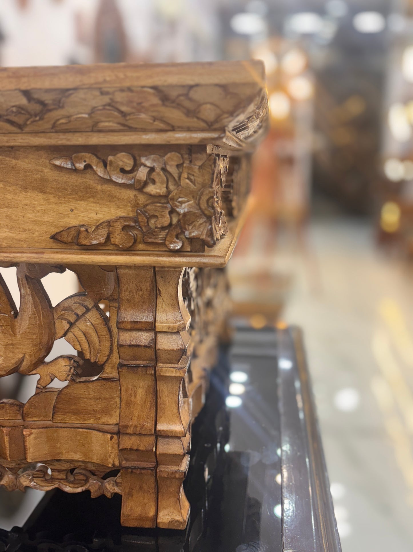 Tibtian Table 3 Side